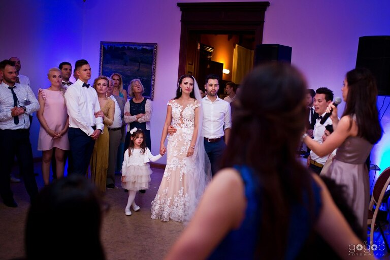 WAAACH5BAEAAAAALAAAAAABAAEAAAICRAEAOw==