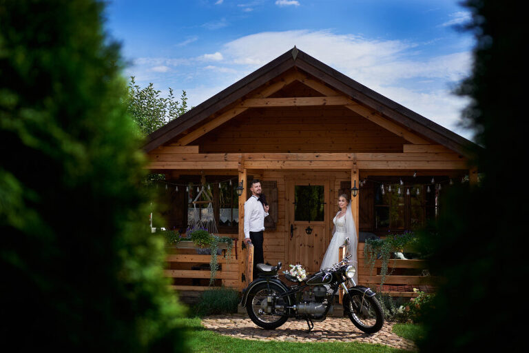 WAAACH5BAEAAAAALAAAAAABAAEAAAICRAEAOw==