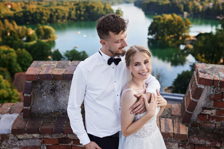 WAAACH5BAEAAAAALAAAAAABAAEAAAICRAEAOw==