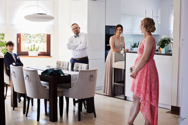 WAAACH5BAEAAAAALAAAAAABAAEAAAICRAEAOw==