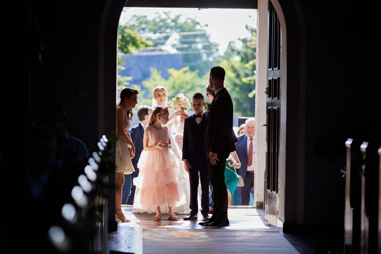 WAAACH5BAEAAAAALAAAAAABAAEAAAICRAEAOw==