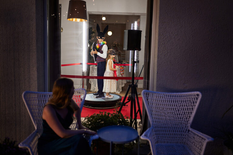 WAAACH5BAEAAAAALAAAAAABAAEAAAICRAEAOw==