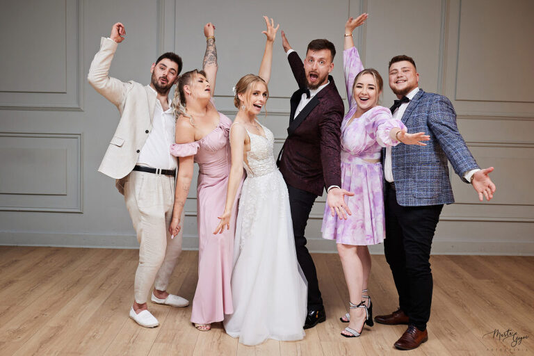 WAAACH5BAEAAAAALAAAAAABAAEAAAICRAEAOw==