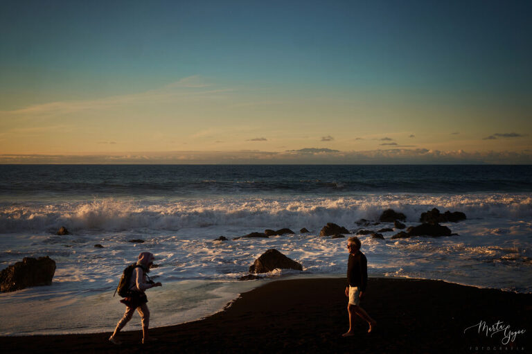 WAAACH5BAEAAAAALAAAAAABAAEAAAICRAEAOw==