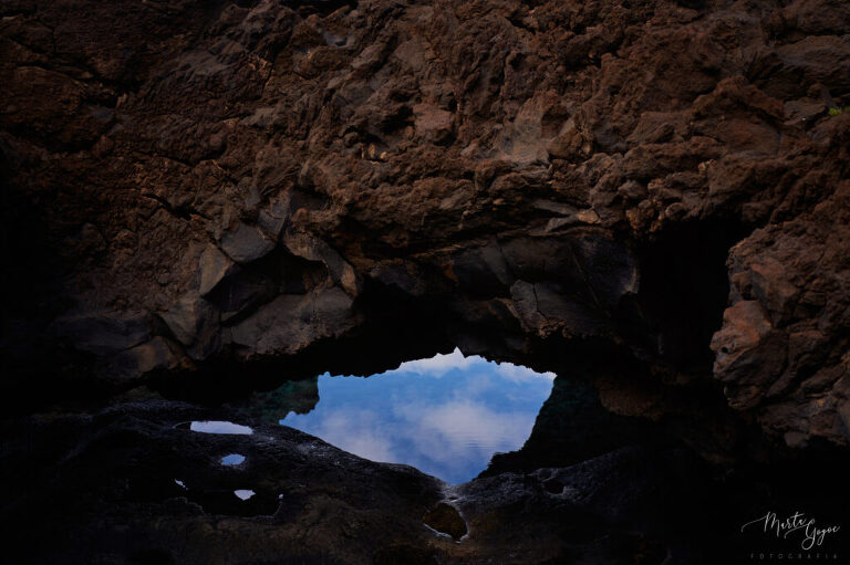 WAAACH5BAEAAAAALAAAAAABAAEAAAICRAEAOw==