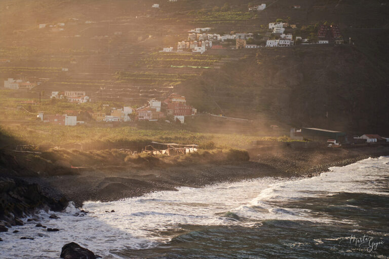 WAAACH5BAEAAAAALAAAAAABAAEAAAICRAEAOw==