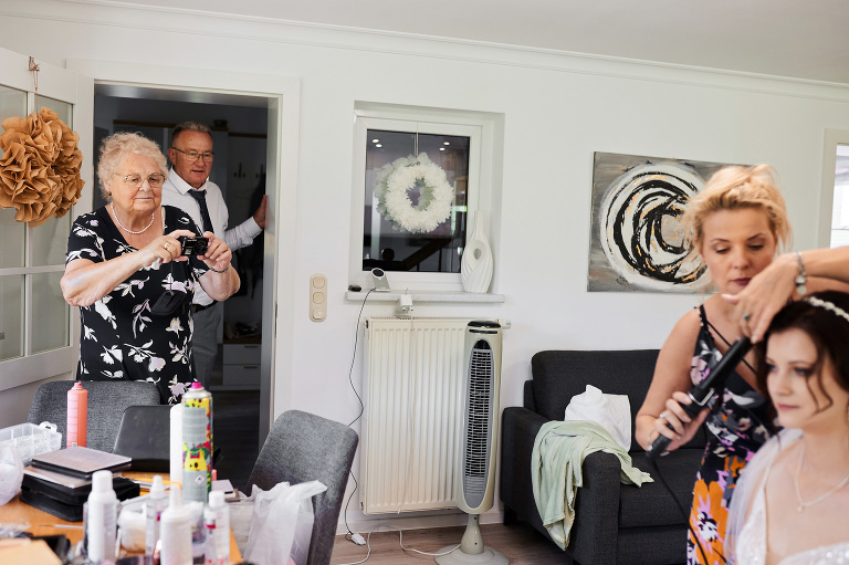 WAAACH5BAEAAAAALAAAAAABAAEAAAICRAEAOw==