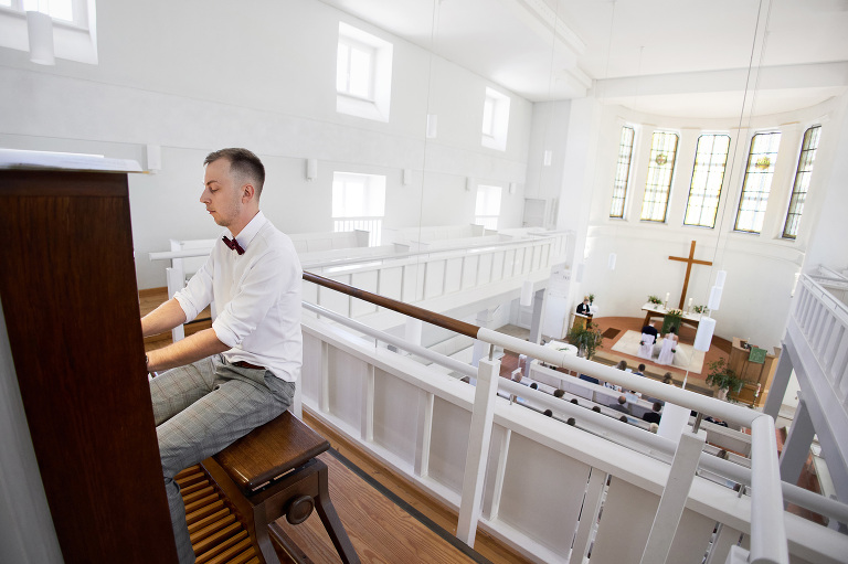 WAAACH5BAEAAAAALAAAAAABAAEAAAICRAEAOw==