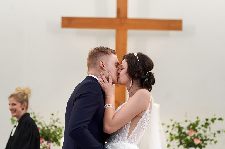 WAAACH5BAEAAAAALAAAAAABAAEAAAICRAEAOw==