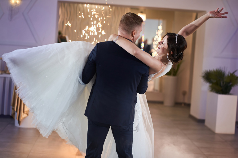 WAAACH5BAEAAAAALAAAAAABAAEAAAICRAEAOw==