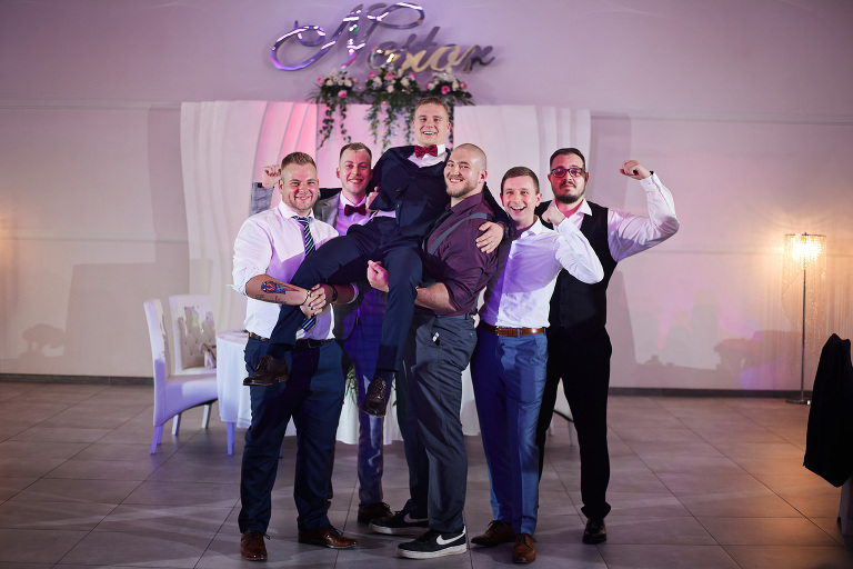 WAAACH5BAEAAAAALAAAAAABAAEAAAICRAEAOw==