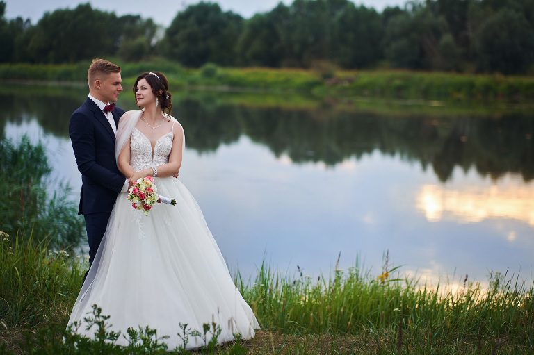 WAAACH5BAEAAAAALAAAAAABAAEAAAICRAEAOw==