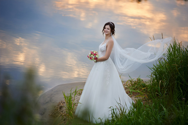 WAAACH5BAEAAAAALAAAAAABAAEAAAICRAEAOw==