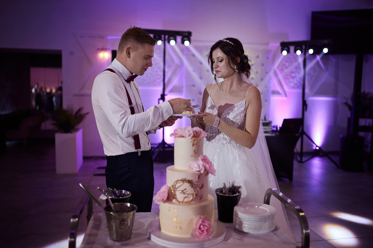 WAAACH5BAEAAAAALAAAAAABAAEAAAICRAEAOw==