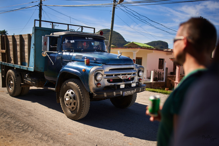 WAAACH5BAEAAAAALAAAAAABAAEAAAICRAEAOw==