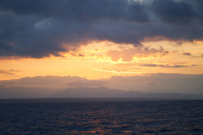 WAAACH5BAEAAAAALAAAAAABAAEAAAICRAEAOw==