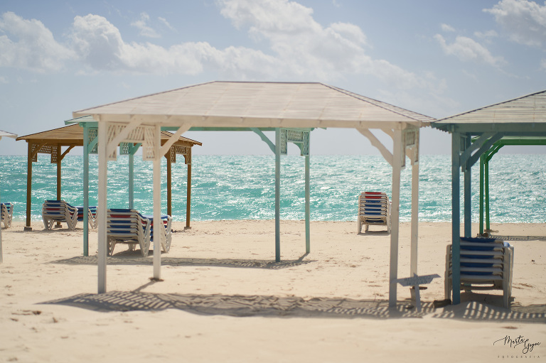 WAAACH5BAEAAAAALAAAAAABAAEAAAICRAEAOw==