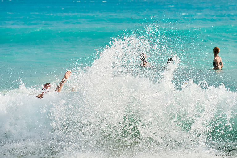 WAAACH5BAEAAAAALAAAAAABAAEAAAICRAEAOw==