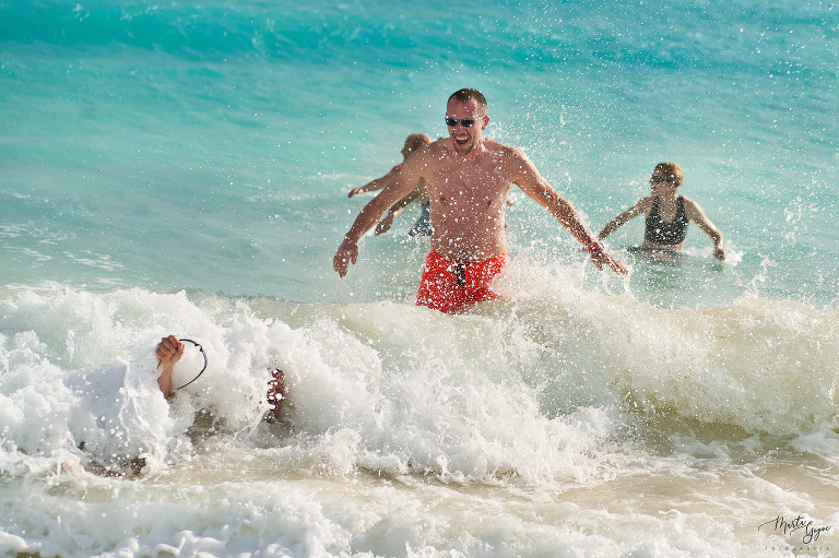 WAAACH5BAEAAAAALAAAAAABAAEAAAICRAEAOw==