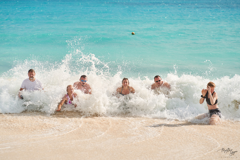 WAAACH5BAEAAAAALAAAAAABAAEAAAICRAEAOw==