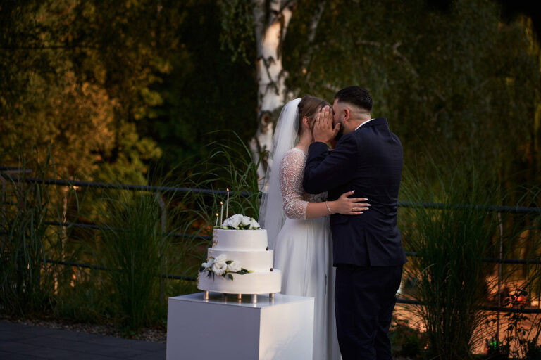 WAAACH5BAEAAAAALAAAAAABAAEAAAICRAEAOw==