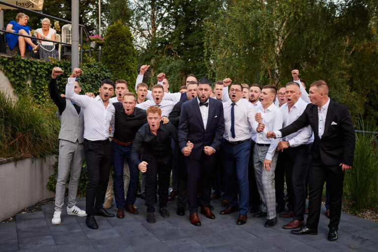 WAAACH5BAEAAAAALAAAAAABAAEAAAICRAEAOw==