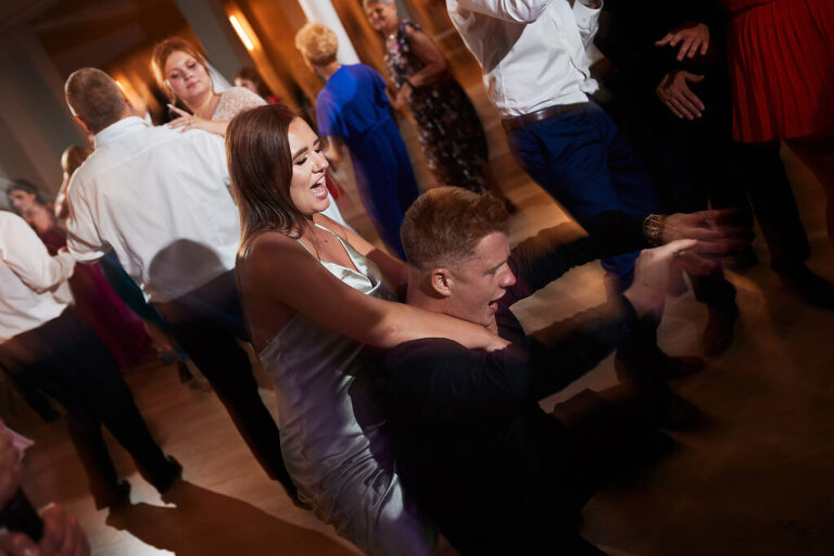 WAAACH5BAEAAAAALAAAAAABAAEAAAICRAEAOw==