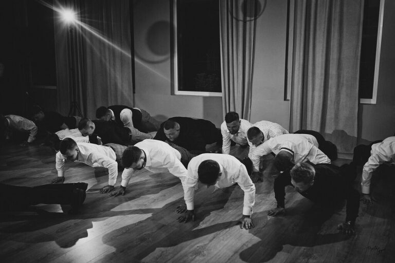 WAAACH5BAEAAAAALAAAAAABAAEAAAICRAEAOw==