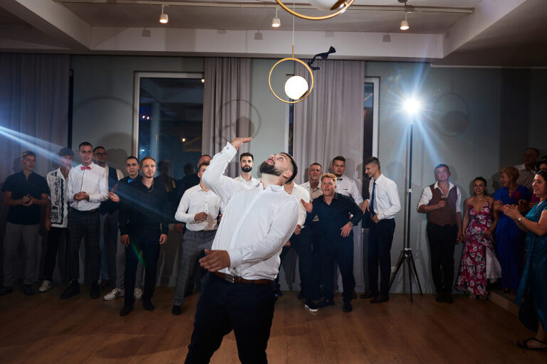 WAAACH5BAEAAAAALAAAAAABAAEAAAICRAEAOw==