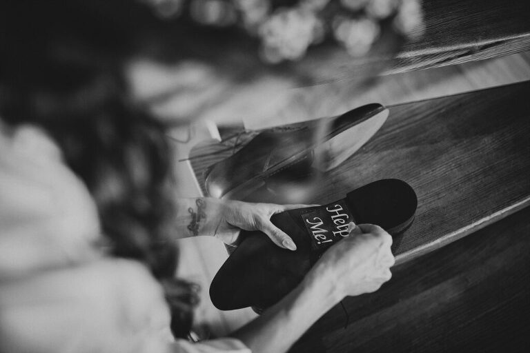 WAAACH5BAEAAAAALAAAAAABAAEAAAICRAEAOw==