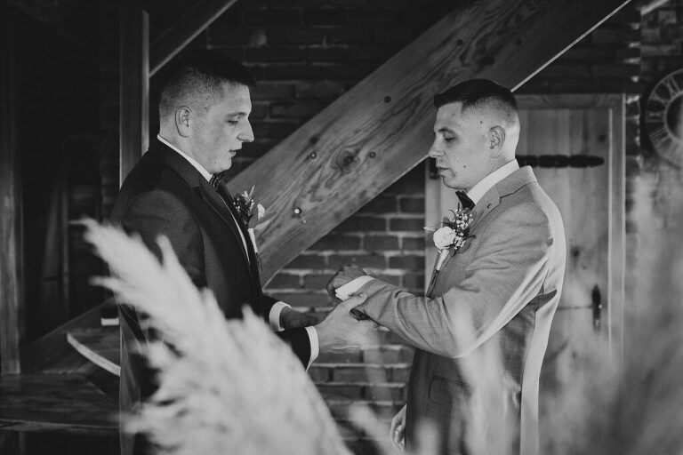 WAAACH5BAEAAAAALAAAAAABAAEAAAICRAEAOw==