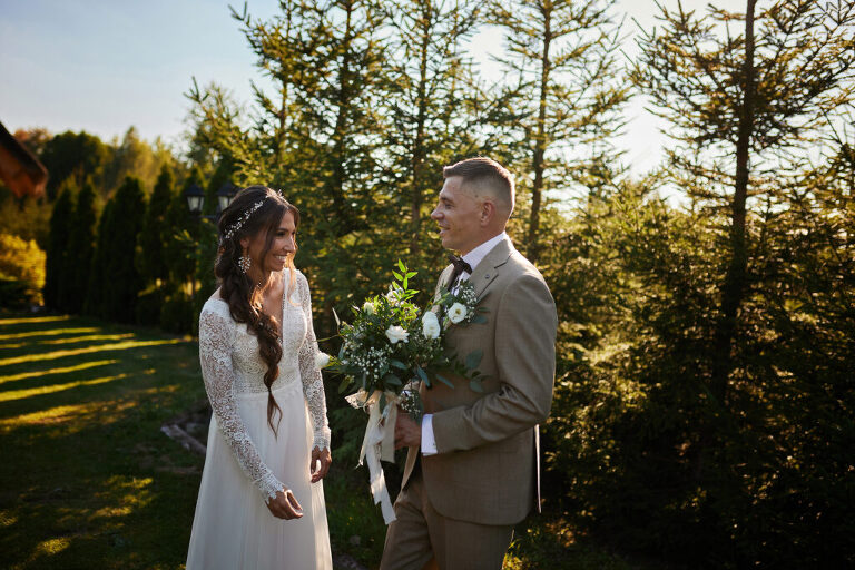 WAAACH5BAEAAAAALAAAAAABAAEAAAICRAEAOw==