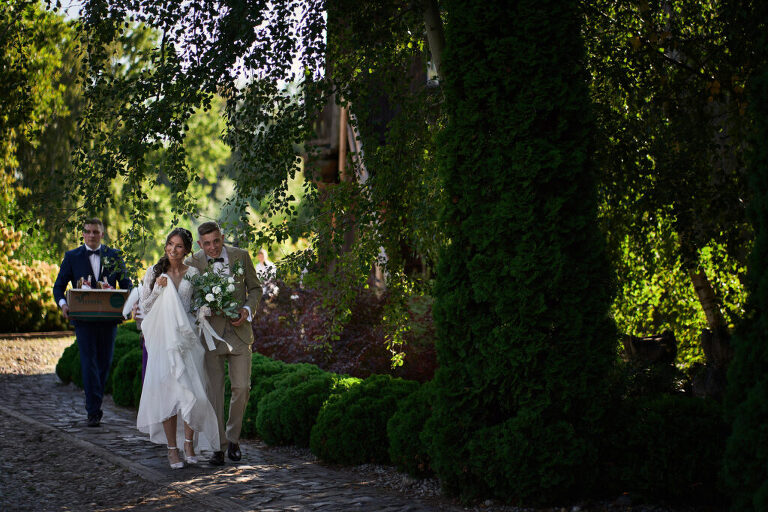 WAAACH5BAEAAAAALAAAAAABAAEAAAICRAEAOw==