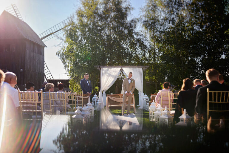 WAAACH5BAEAAAAALAAAAAABAAEAAAICRAEAOw==