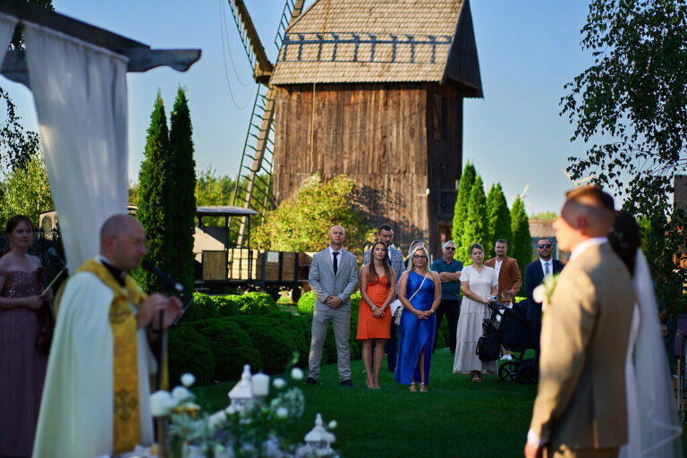 WAAACH5BAEAAAAALAAAAAABAAEAAAICRAEAOw==