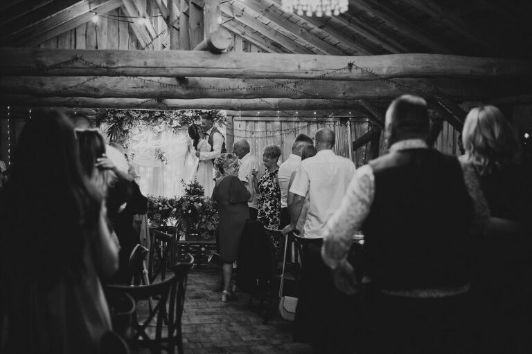 WAAACH5BAEAAAAALAAAAAABAAEAAAICRAEAOw==