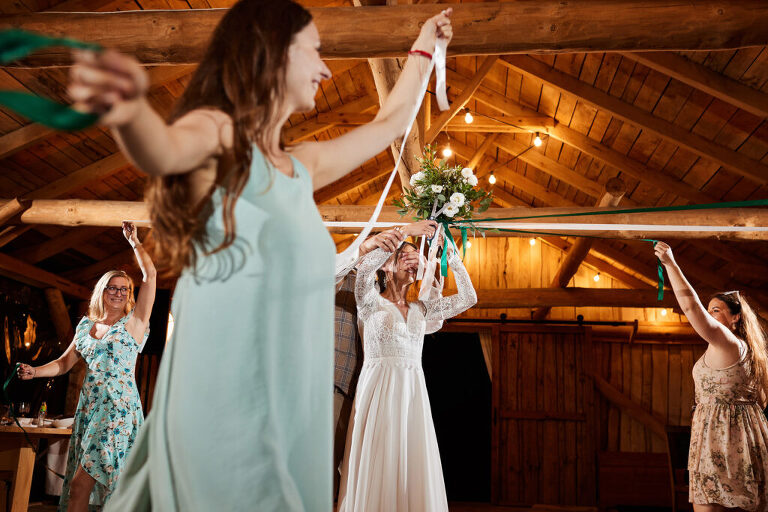 WAAACH5BAEAAAAALAAAAAABAAEAAAICRAEAOw==