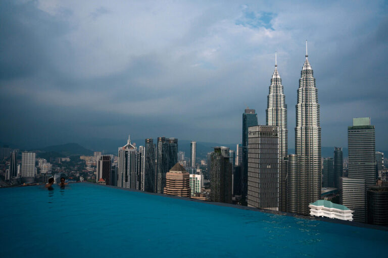 WAAACH5BAEAAAAALAAAAAABAAEAAAICRAEAOw==